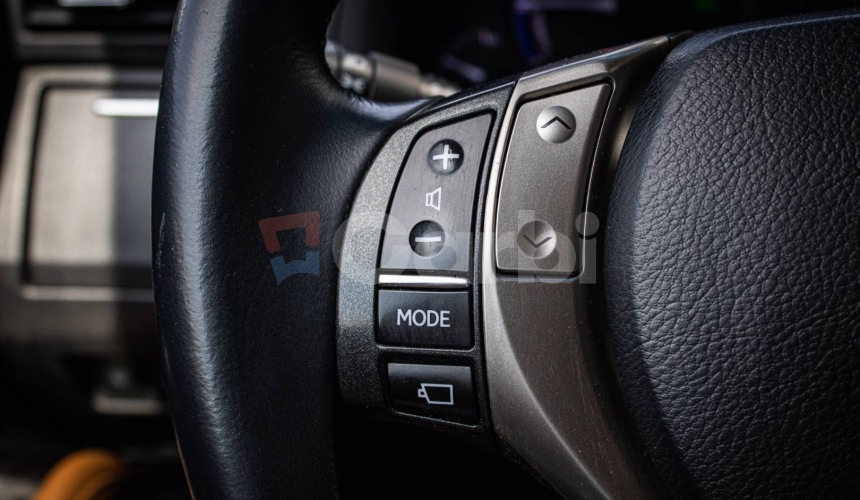 Lexus RX 450h Premium, Slovenské, Pravidelný servis, Strešné okno, ťažné, vzduch