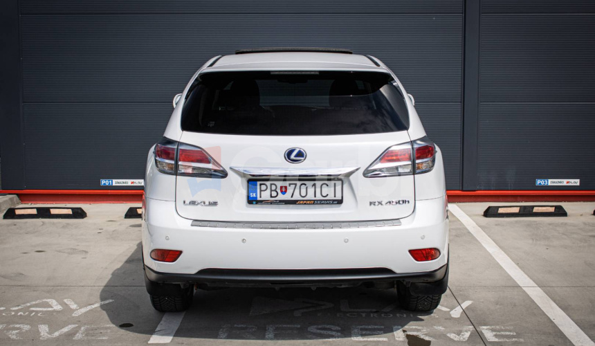 Lexus RX 450h Premium, Slovenské, Pravidelný servis, Strešné okno, ťažné, vzduch