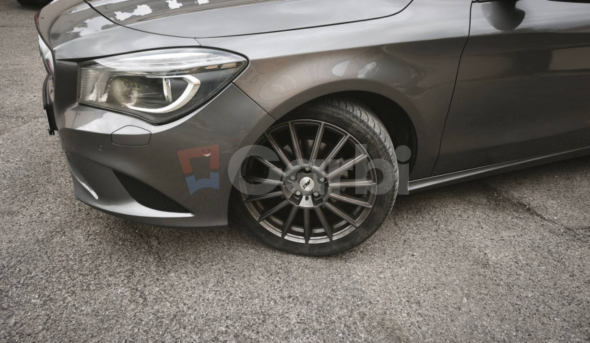 Mercedes-Benz CLA Kupé 220 CDI 4matic