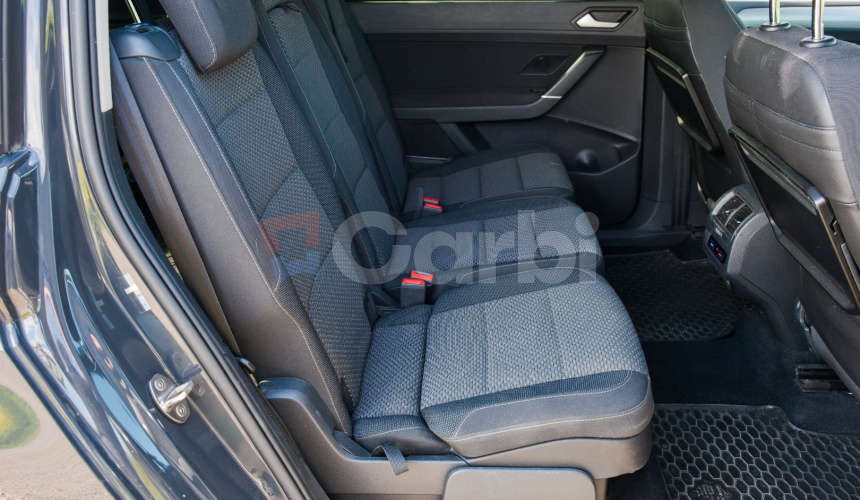 Volkswagen Touran 2.0 TDI SCR 150k 7miestne 6st. manuál Nelakované