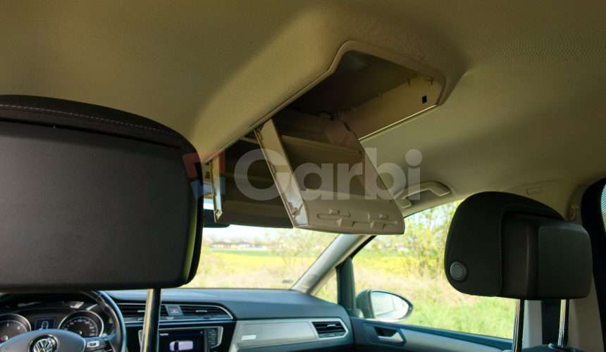 Volkswagen Touran 2.0 TDI SCR 150k 7miestne 6st. manuál Nelakované