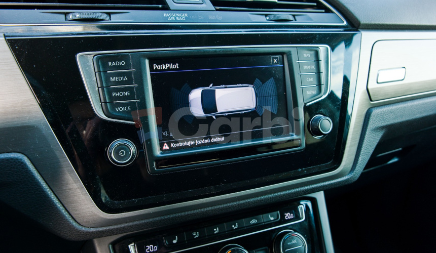 Volkswagen Touran 2.0 TDI SCR 150k 7miestne 6st. manuál Nelakované