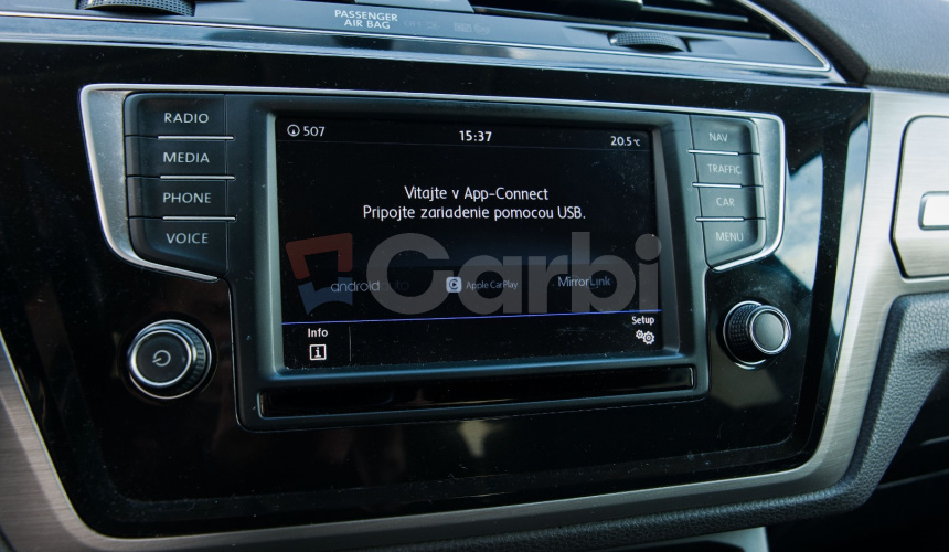 Volkswagen Touran 2.0 TDI SCR 150k 7miestne 6st. manuál Nelakované