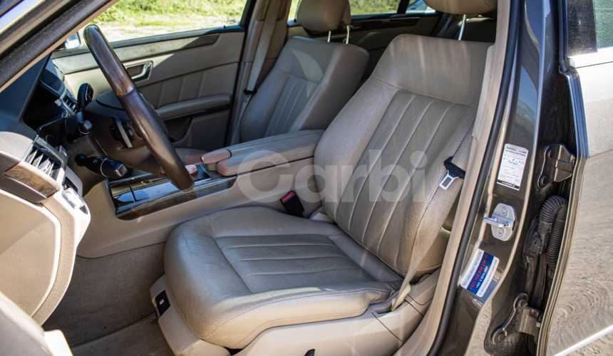 Mercedes-Benz E trieda Sedan 350 4Matic Benzín, bez vzduchu, Slovenské, Distronic +, Mŕtvy uhol