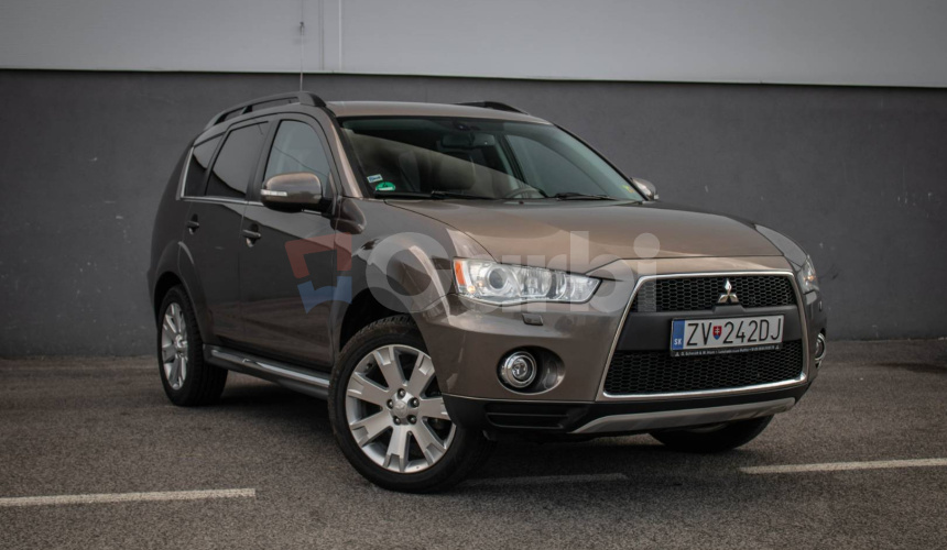 Mitsubishi Outlander 2.2 DI-D (177k) Instyle