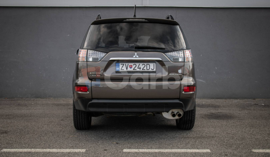 Mitsubishi Outlander 2.2 DI-D (177k) Instyle