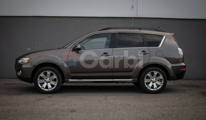 Mitsubishi Outlander 2.2 DI-D (177k) Instyle