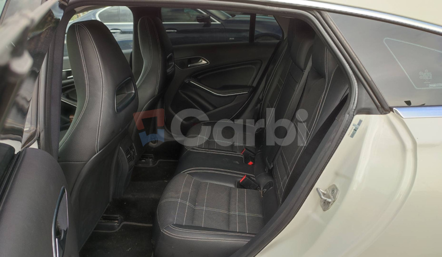 Mercedes-Benz CLA Shooting Brake SB 200 CDI URBAN A/T
