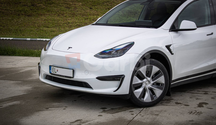 Tesla Model Y Long Range Ryzen, SOH 90%, Grok, Tepelné čerpadlo, Matrix LED, Dvojité sklá