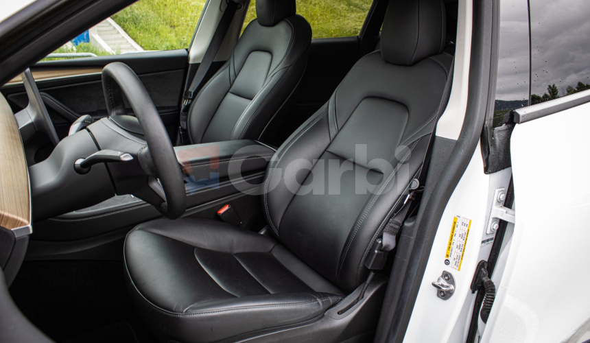 Tesla Model Y Long Range Ryzen, SOH 90%, Grok, Tepelné čerpadlo, Matrix LED, Dvojité sklá