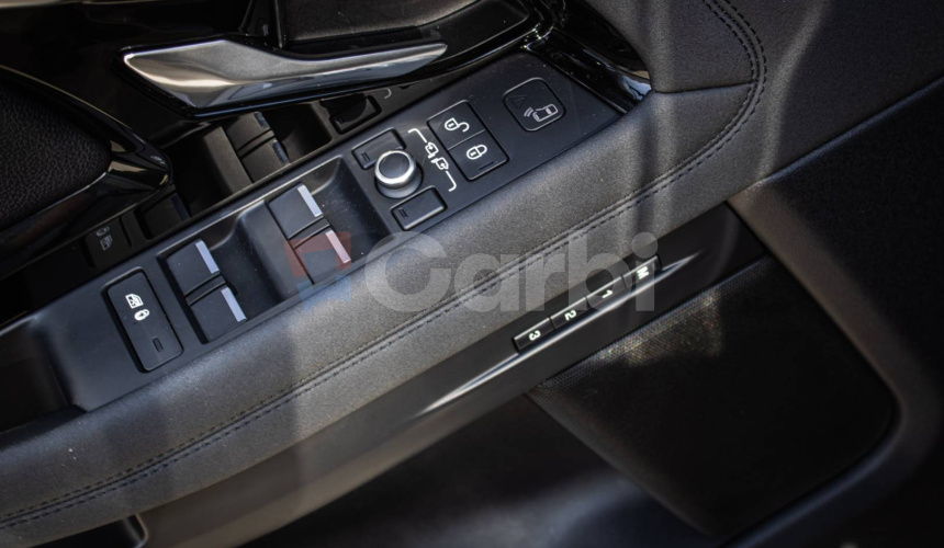 Land Rover Range Rover Evoque 2.0D D180 HSE, Nelakované, Pano, Meridian Sound, Virtual, TOP