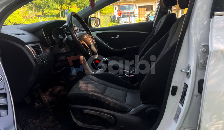 Hyundai i30 1.6 CRDi DOHC 16V Family