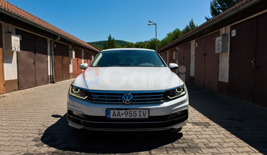 Volkswagen Passat Sedan B8 2.0 TDI 110kw 150PS R-line