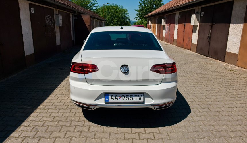 Volkswagen Passat Sedan B8 2.0 TDI 110kw 150PS R-line