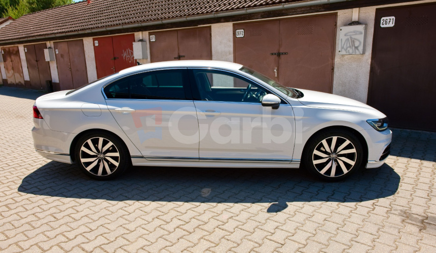 Volkswagen Passat Sedan B8 2.0 TDI 110kw 150PS R-line