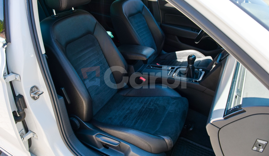 Volkswagen Passat Sedan B8 2.0 TDI 110kw 150PS R-line
