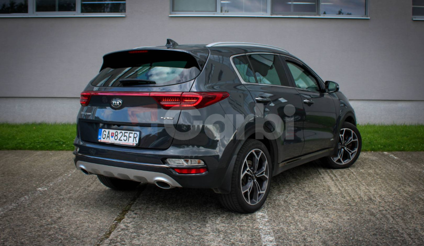 Kia Sportage 2.0 CRDi + 48V (Mild Hybrid) GT-Line A/T
