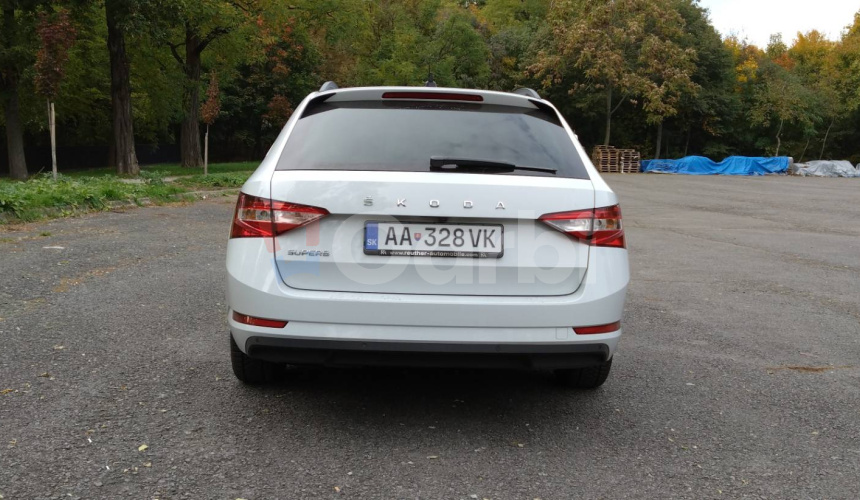 Škoda Superb Combi 2.0 TDI SCR Ambition DSG