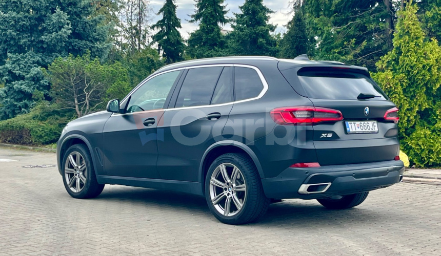 BMW X5 xDrive30d A/T