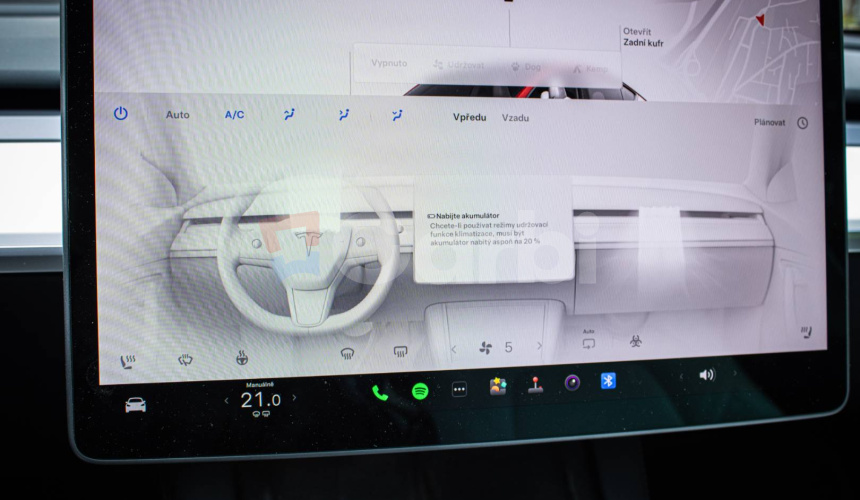 Tesla Model Y Long Range AWD, Biely interiér, Tepelné čerpadlo, Dvojité sklá, DPH