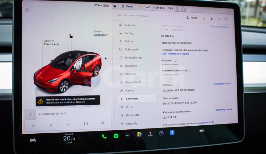 Tesla Model Y Long Range AWD, Biely interiér, Tepelné čerpadlo, Dvojité sklá, DPH