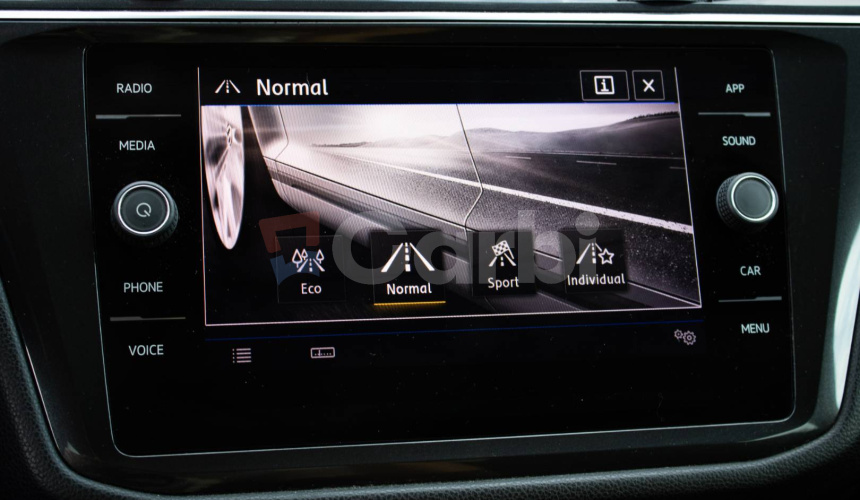 Volkswagen Tiguan Allspace 2.0 TDI DSG 4Motion Webasto 7 miest, Matrix LED, Virtual cockpit, ťa