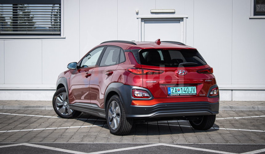 Hyundai Kona Electric+ 64kWh batéria 98% SOH, slovenské s históriou, HUD, Krell audio, DPH