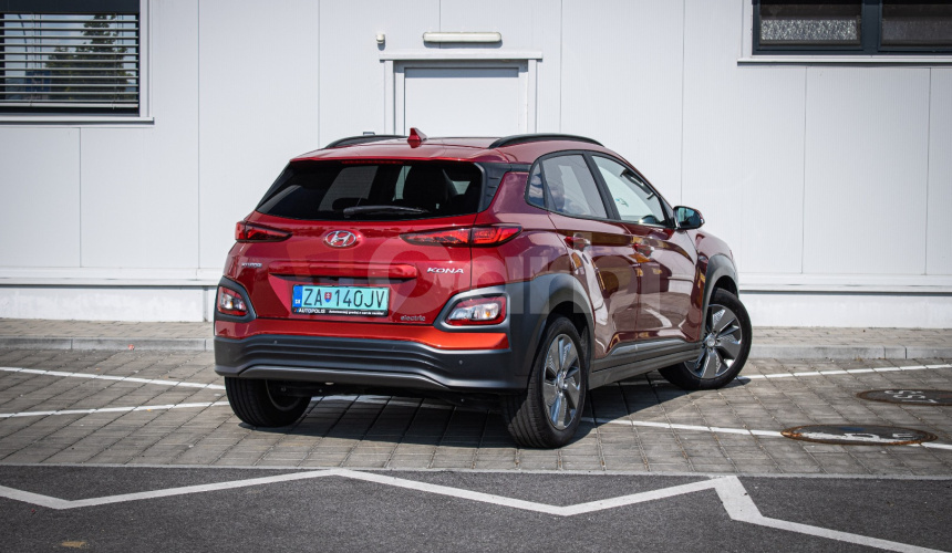 Hyundai Kona Electric+ 64kWh batéria 98% SOH, slovenské s históriou, HUD, Krell audio, DPH