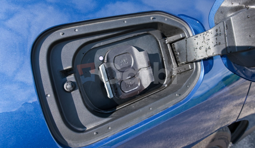 BMW iX 50 xDrive 385kw 523HP TOP Výbava, Nappa koža, 115kw batéria
