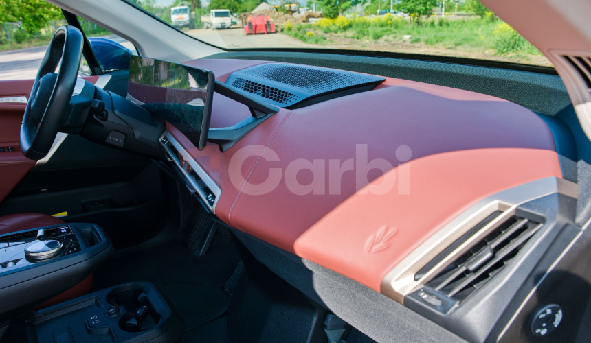 BMW iX 50 xDrive 385kw 523HP TOP Výbava, Nappa koža, 115kw batéria