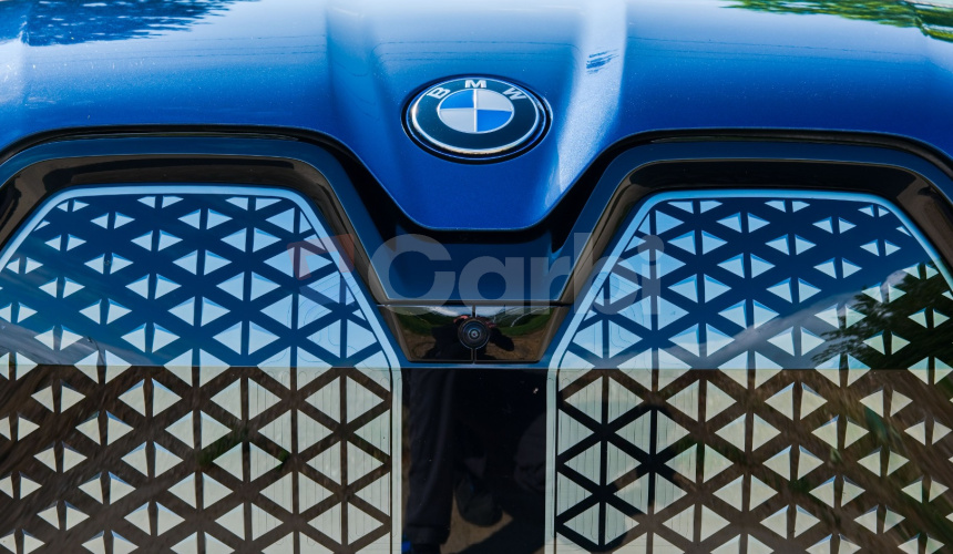 BMW iX 50 xDrive 385kw 523HP TOP Výbava, Nappa koža, 115kw batéria