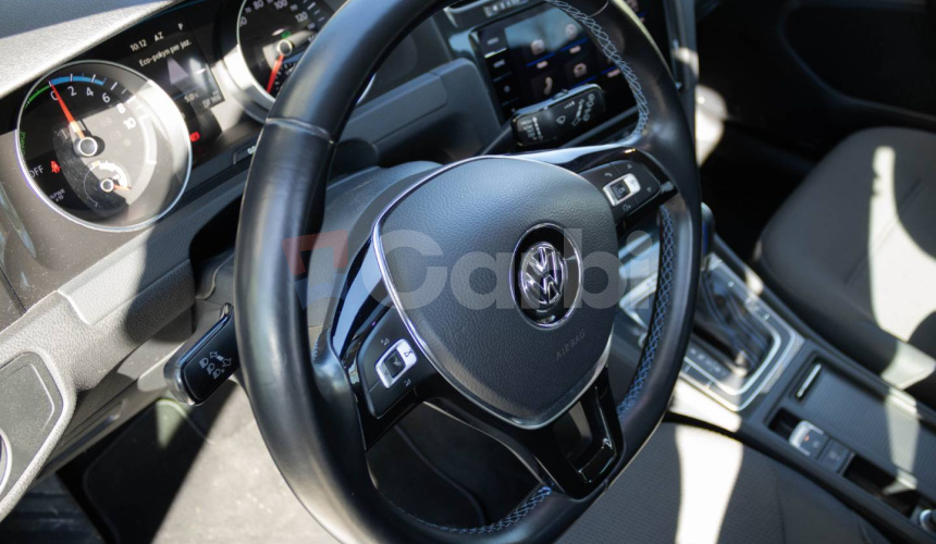Volkswagen Golf e