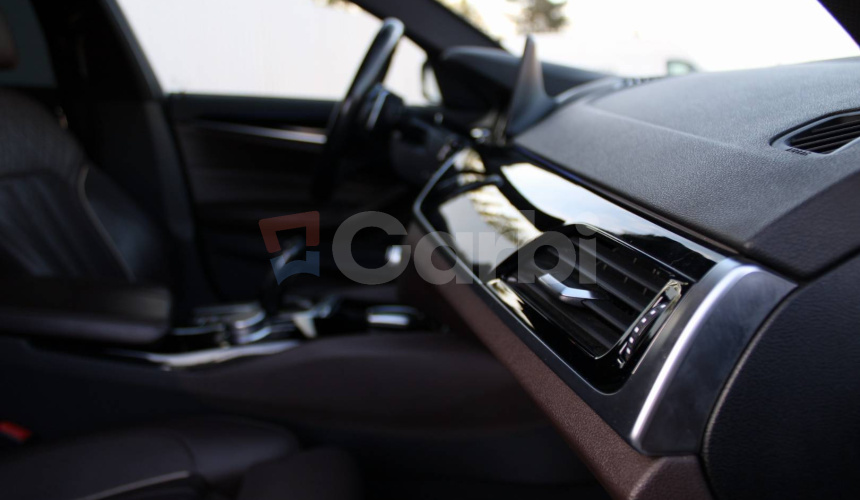 BMW Rad 5 Touring 530d xDrive A/T, 195kW, A8, 5d.