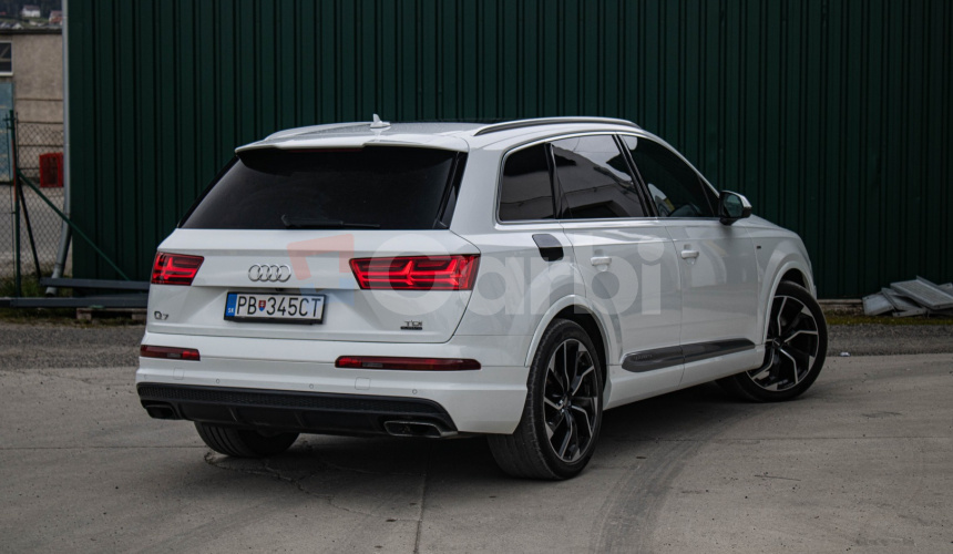 Audi Q7 S-Line 3.0 TDI 200kW 7miest, Matrix, Panorama, Vzduch, Nové rozvody