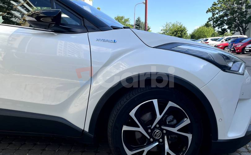 Toyota C-HR 1.8 Hybrid Selection E-CVT FWD