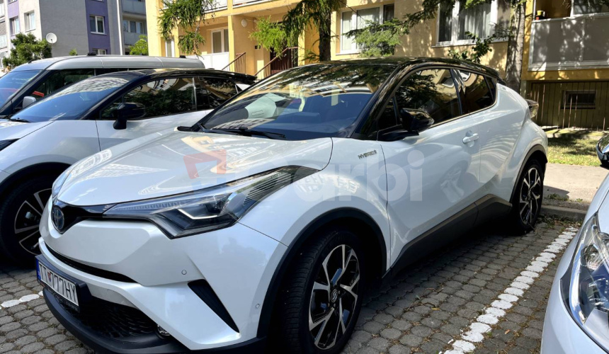 Toyota C-HR 1.8 Hybrid Selection E-CVT FWD
