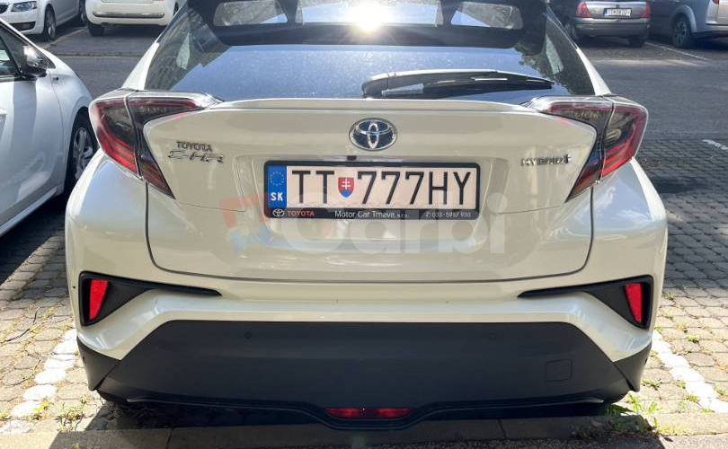 Toyota C-HR 1.8 Hybrid Selection E-CVT FWD
