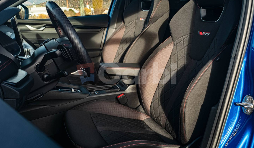 Škoda Octavia Combi VRS 195kW DSG Webasto, Virtual Cockpit