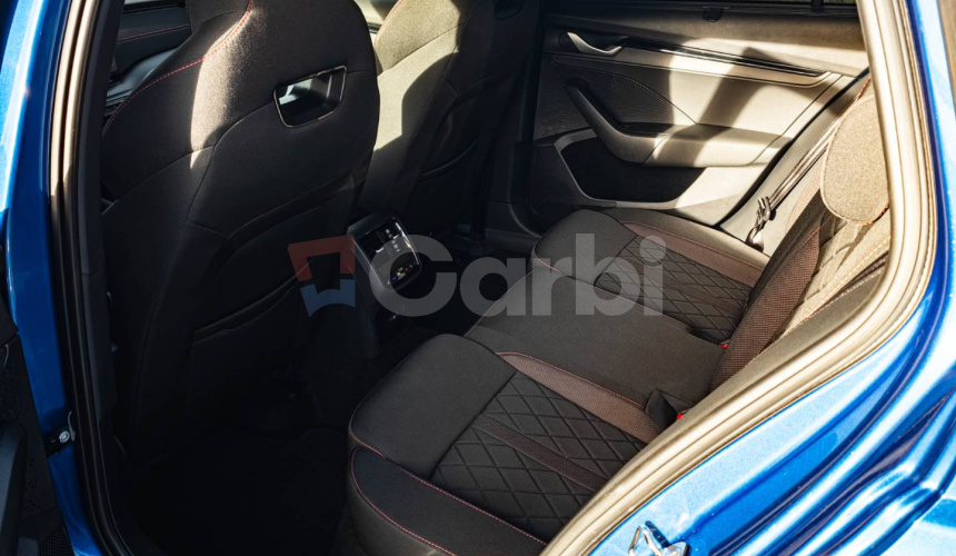 Škoda Octavia Combi VRS 195kW DSG Webasto, Virtual Cockpit
