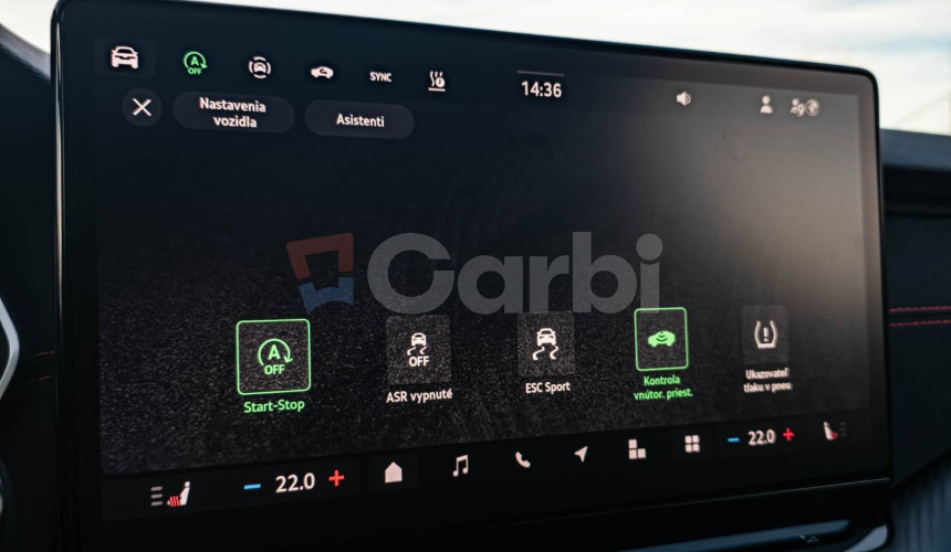 Škoda Octavia Combi VRS 195kW DSG Webasto, Virtual Cockpit