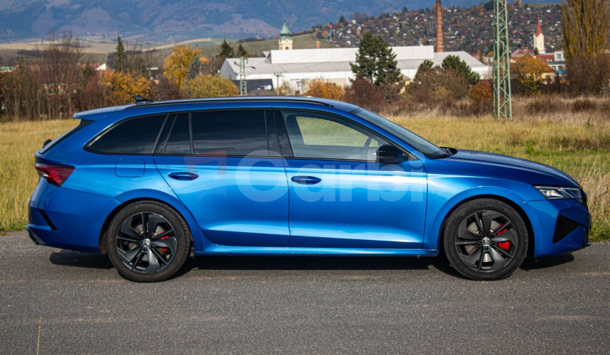 Škoda Octavia Combi VRS 195kW DSG Webasto, Virtual Cockpit