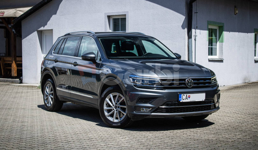 Volkswagen Tiguan 2.0 TSI DSG 4Motion, 1. Majiteľ, Slovenské, Nelakované, FULL LED, Virtual