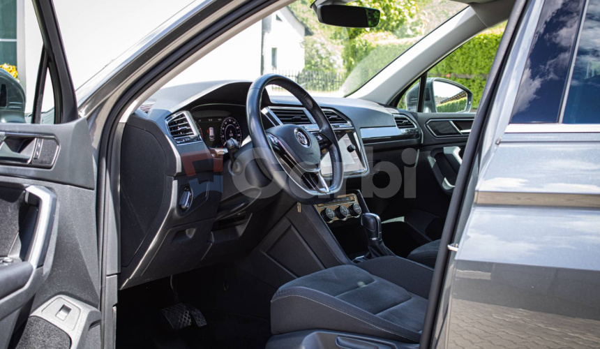 Volkswagen Tiguan 2.0 TSI DSG 4Motion, 1. Majiteľ, Slovenské, Nelakované, FULL LED, Virtual