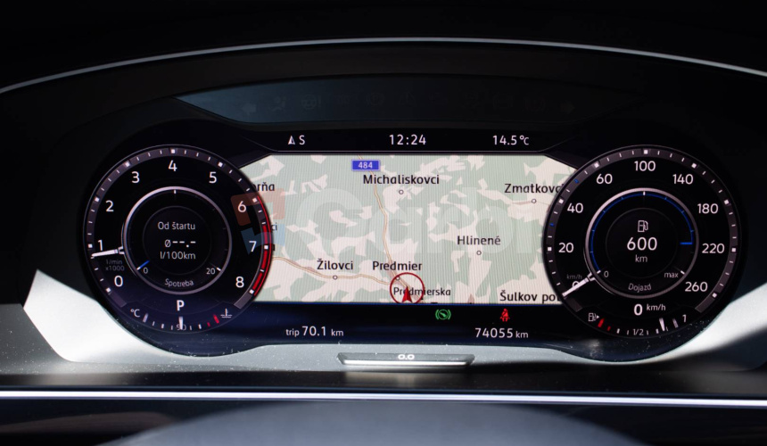 Volkswagen Tiguan 2.0 TSI DSG 4Motion, 1. Majiteľ, Slovenské, Nelakované, FULL LED, Virtual