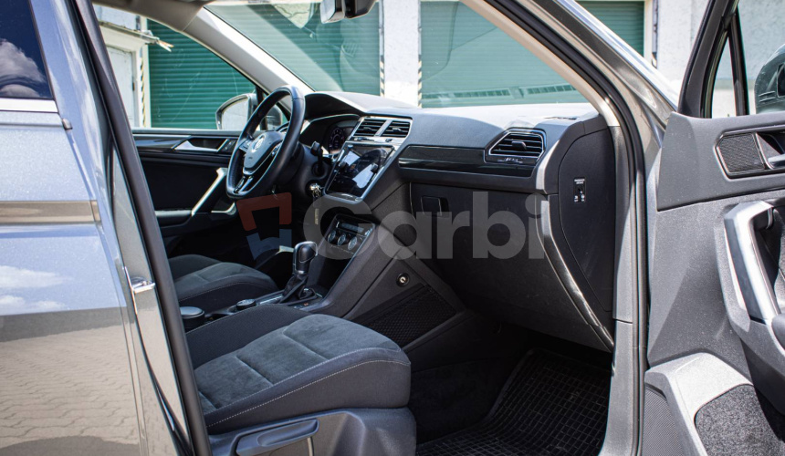 Volkswagen Tiguan 2.0 TSI DSG 4Motion, 1. Majiteľ, Slovenské, Nelakované, FULL LED, Virtual