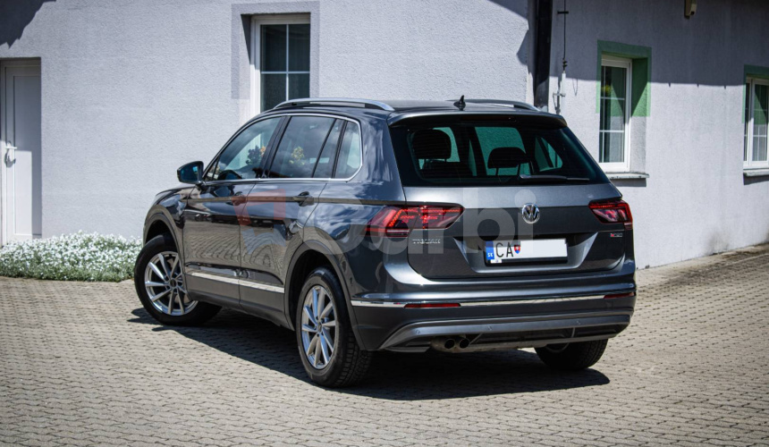 Volkswagen Tiguan 2.0 TSI DSG 4Motion, 1. Majiteľ, Slovenské, Nelakované, FULL LED, Virtual