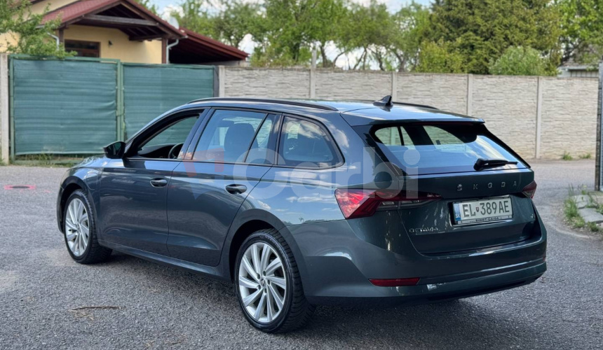 Škoda Octavia Combi Benzin + PHEV