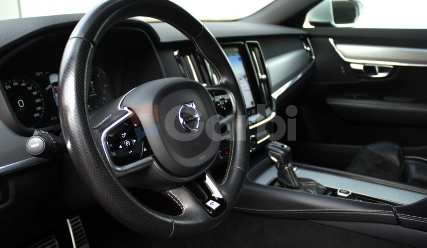 Volvo S90 D4, R-design, 140kw, AWD, AT8