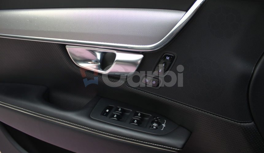 Volvo S90 D4, R-design, 140kw, AWD, AT8