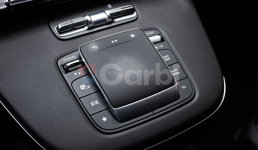 Mercedes-Benz V300d 4MATIC AMG Line, Black optik, Slovenské, Servis grátis, ťažné, Multibeam